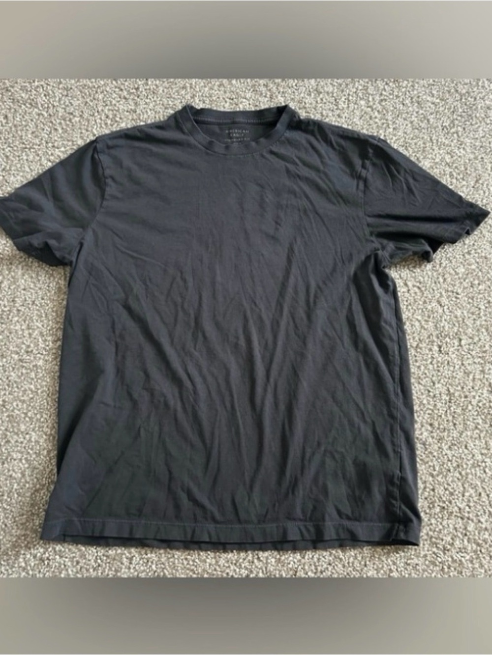 American Eagle Standard Fit Crewneck Shirt